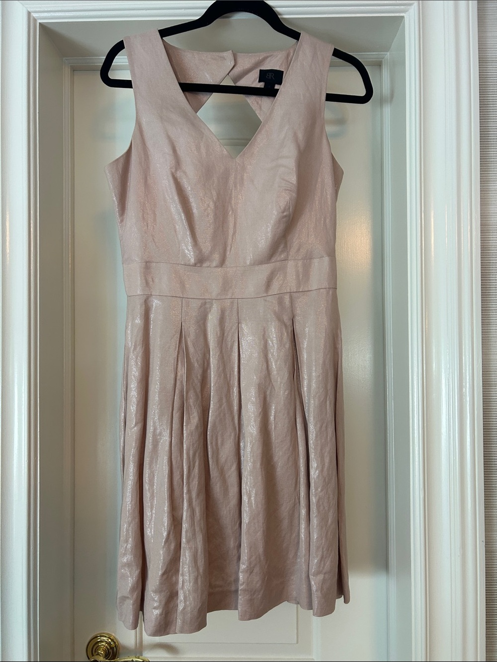Banana Republic Sleeveless V-Neck Light Blush Midi Dress